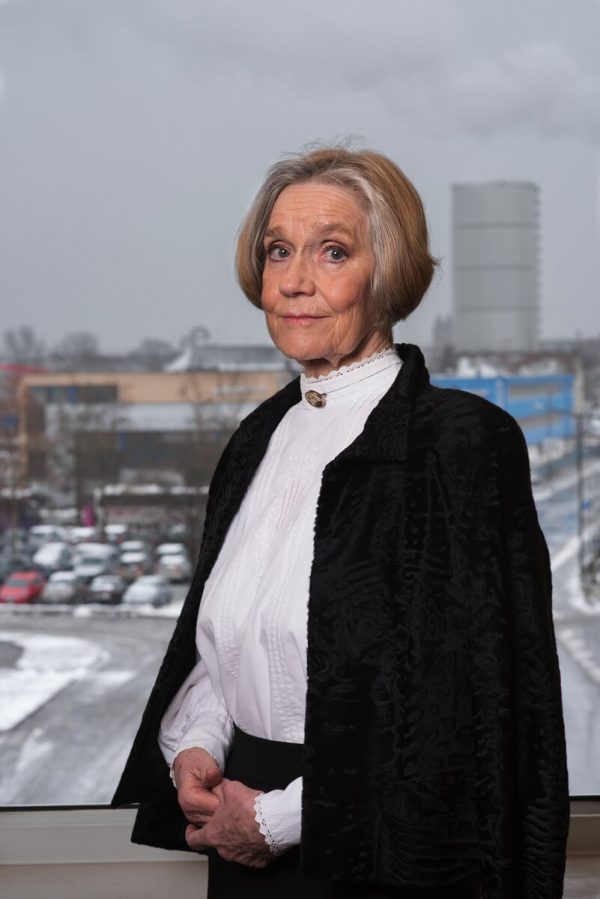 Resnik_TheOldWorld_04